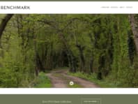 benchmarkfurniture.com